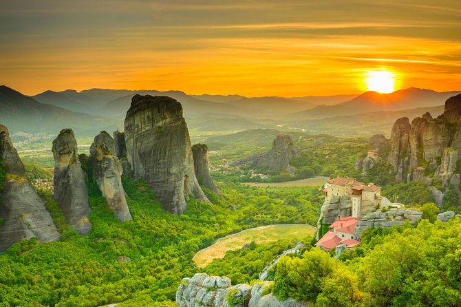2-Day Tour to Delphi & Meteora with Guide and Tickets From Athens - Why This Athens Overnight Works: Timing, Group Size, and What Gets Covered