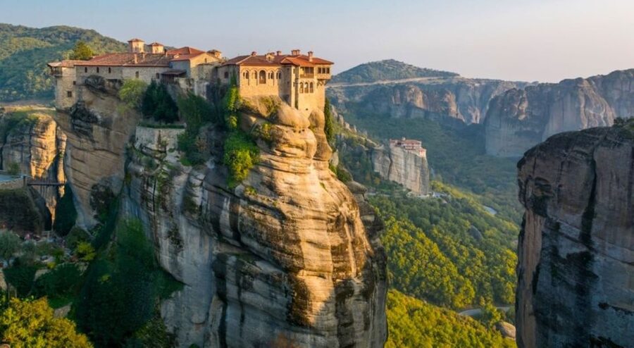2Day Delphi&Meteora with Official guide,tickets,hotel pickup - Day 1 to Delphi: Levadia, Arachova, and the Oracle zone