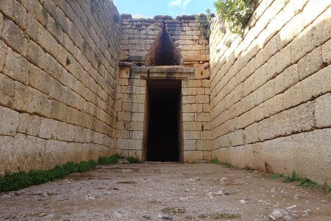 4-Day Classical Greece Tour: Epidaurus, Mycenae, Olympia, Delphi, Meteora - Day 1: Epidaurus Theatre, Mycenae tombs, and the Corinth Canal reset