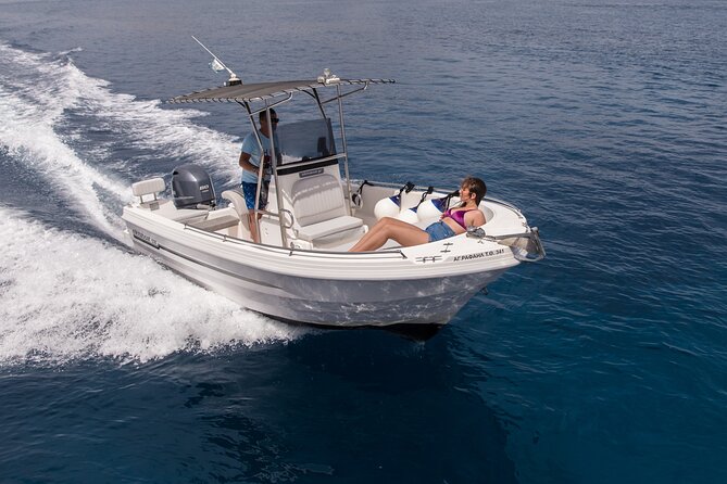 5 Hours Boat Rental in Santorini - How wind shapes your route in the Santorini caldera