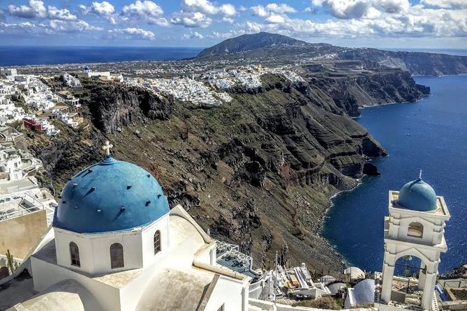 6-Hour Private Best of Santorini Experience - Red Beach: volcanic colors and a coastline that looks otherworldly