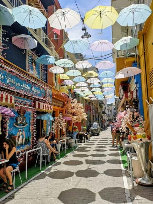 Acropolis, Parthenon and Plaka Guided tour with entrances - Plaka’s old streets and medieval chapels: what you’ll notice as you wander