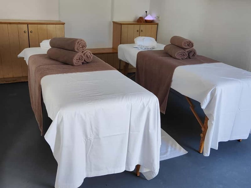 Akrotiri: Aromatherapy Couples Massage - Key highlights you should care about