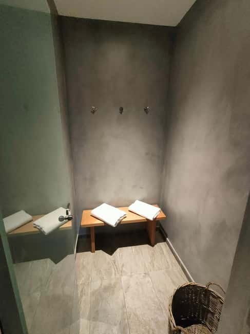 Akrotiri: Aromatherapy Couples Massage - A Side-by-Side Couples Massage in Santorini’s Akrotiri