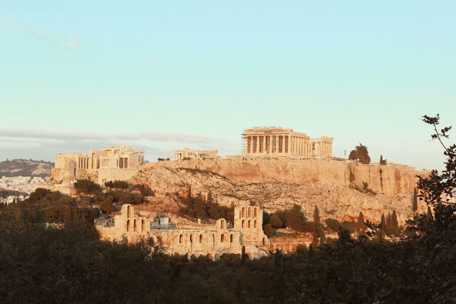 Amazing Athens: Capturing Memories amidst the Acropolis View - Meeting at Theorias 21, and what to expect during the session