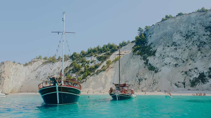 Argostoli: Full-Day Boat Trip with Lunch & Wine - A quick Kefalonia cruise that sets you up for the Vardiani Islands stop