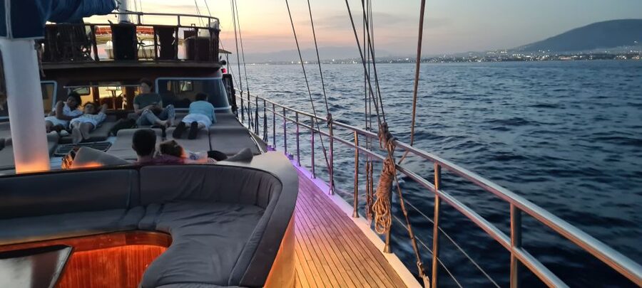 Athens: 3-Hour Sunset Cruise with Swim Stop, Snacks & Drinks - Weather, sea conditions, and how to plan your comfort level