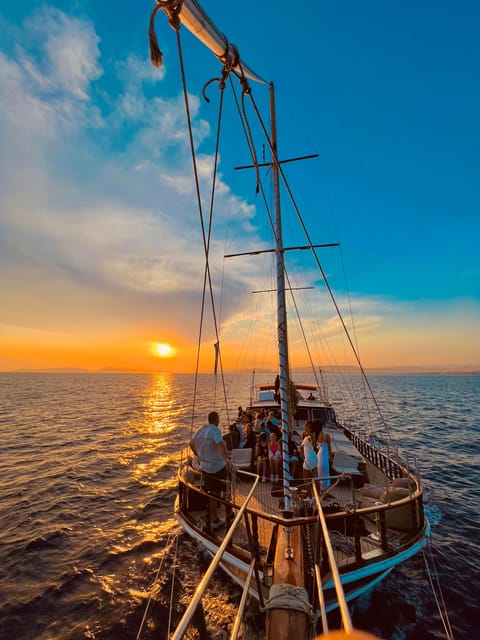 Athens: 3-Hour Sunset Cruise with Swim Stop, Snacks & Drinks - Price and what you actually get for $114