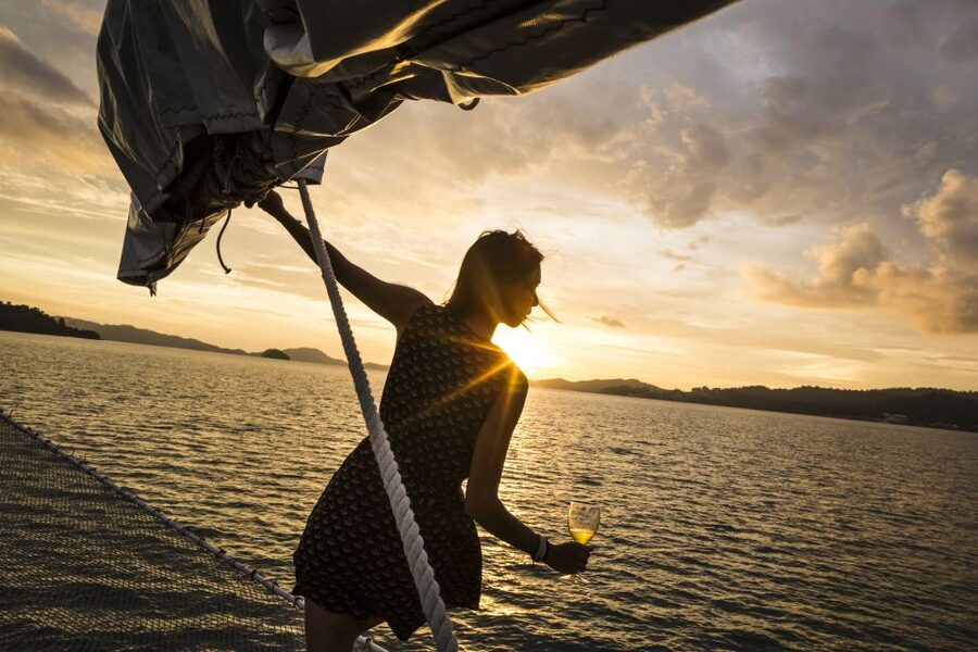 Athens: 3-Hour Sunset Cruise with Swim Stop, Snacks & Drinks - The 3-hour sunset rhythm, from boarding to the swim stop