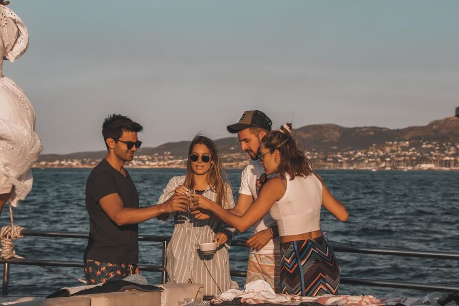 Athens: 3-Hour Sunset Cruise with Swim Stop, Snacks & Drinks - What you’ll see: sailing the Athenian coastline with time for photos
