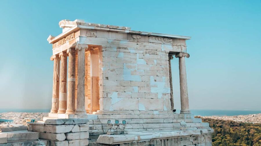 Athens: Acropolis Beat the Heat Guided Tour - Meet the guides: what people praise, and how to pick the right mood