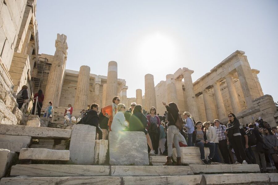 Athens: Acropolis Beat the Heat Guided Tour - Your route: Arch of Hadrian start, Theatre of Dionysus, then finishing at the Acropolis