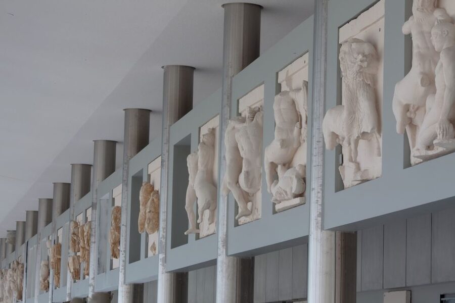 Athens: Acropolis Museum Ticket with optional Audio Guide - Where to take breaks: benches, cafe, and photo spots