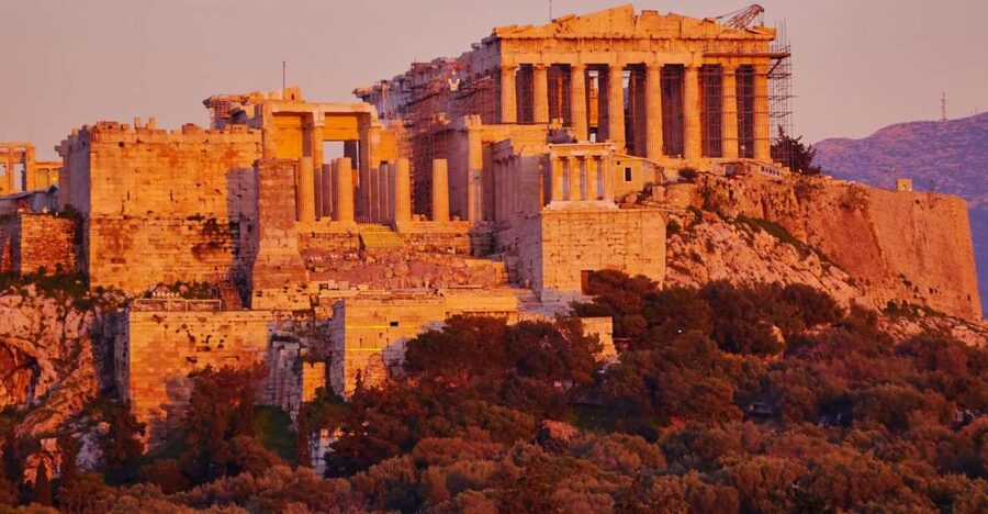 Athens: Acropolis Visit and City Night Tour - How the guide makes ruins feel understandable