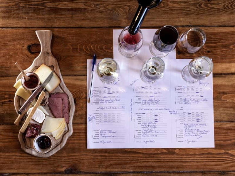 Athens: Acropolis Wine Tasting with Cheese and Olives - Your lineup of 5 wines: 3 whites and 2 reds