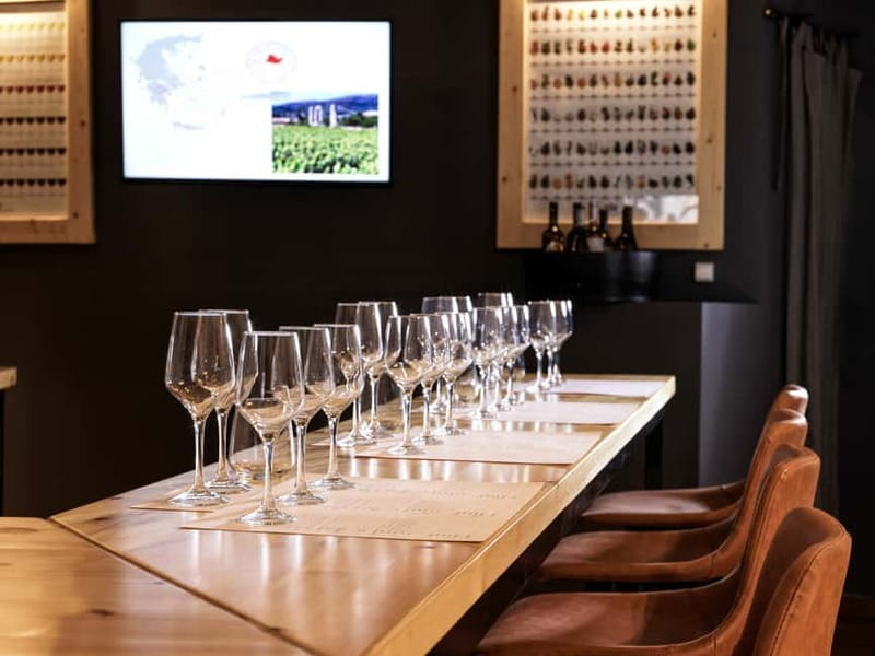 Athens: Acropolis Wine Tasting with Cheese and Olives - The virtual Attica vineyard tour: grapes, regions, and ancient winemaking