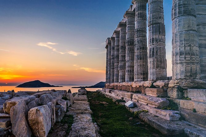 Athens: Cape Sounion and Poseidon Temple Sunset with Audio Guide - Food, breaks, and bathroom reality at Sounion