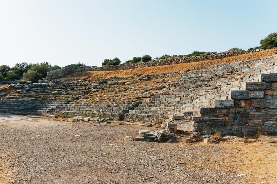 Athens: Cape Sounion & Poseidon Temple Sunset Half-Day Trip - The bus ride stories: how the guide shapes the whole trip