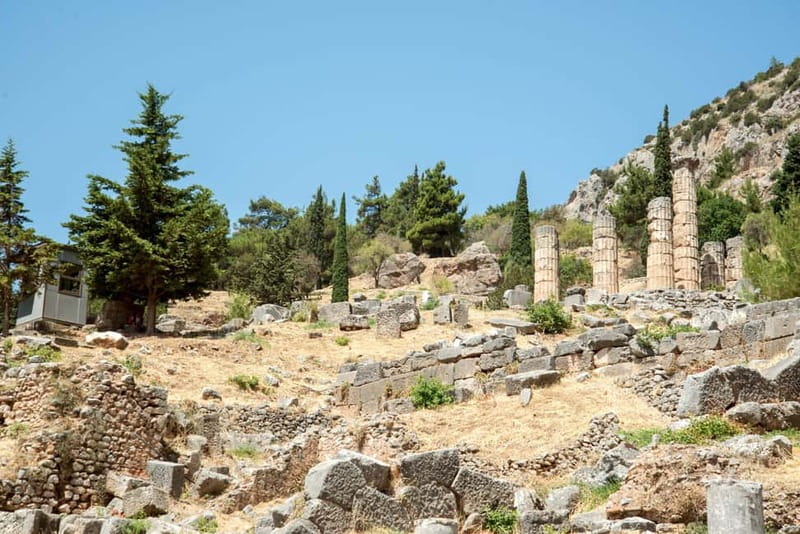 Athens: Delphi and Arachova Day Trip with Guide - A day trip that turns the oracle myth into real ruins