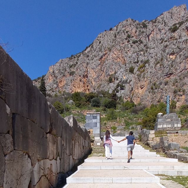 Athens: Delphi, Corycian Cave, and 300 Battlefield Day Trip - Delphi Archaeological Site and Museum: How to Use Your 2 Hours