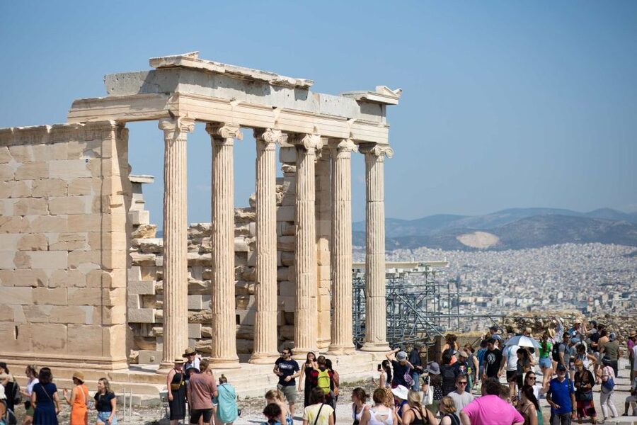 Athens: Early Morning Guided Tour to Acropolis and Museum - Guide quality: what makes this tour feel worth it
