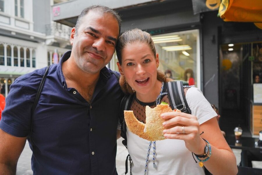 Athens: Greek Street Food Tour - Stop 1 in Monastiraki: Koulouri and the sesame street ritual