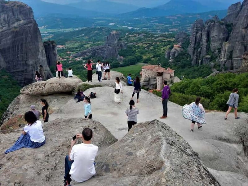 Athens: Guided Tour to Meteora Monasteries & Hermit Caves - The guides: what makes the experience feel smooth instead of chaotic