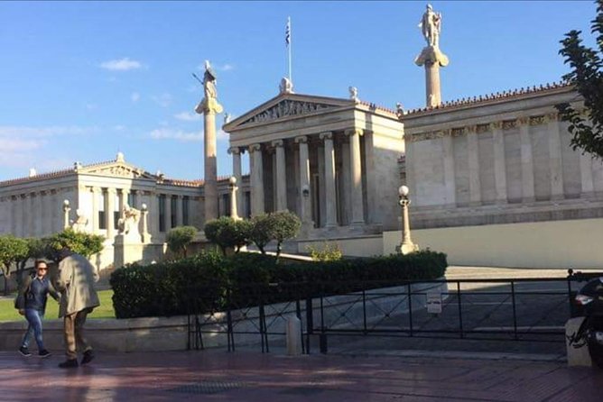 Athens Half Day Tour, Acropolis, Parthenon, Temple of Olympian Zeus & Hephaistus - Plaka in 30 Minutes: Street Life Under the Acropolis
