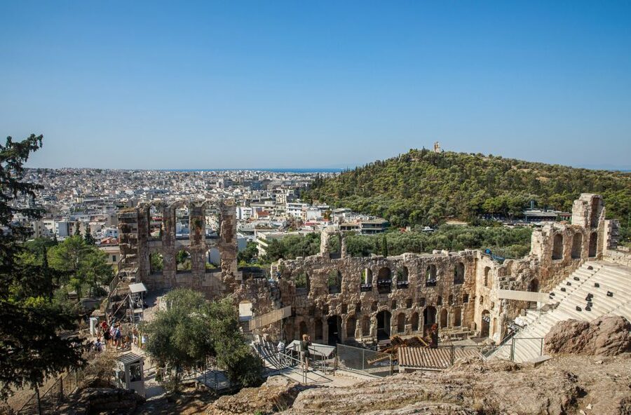 Athens: Highlights and Acropolis Guided Tour - Small-group pace and the guides who make or break your morning