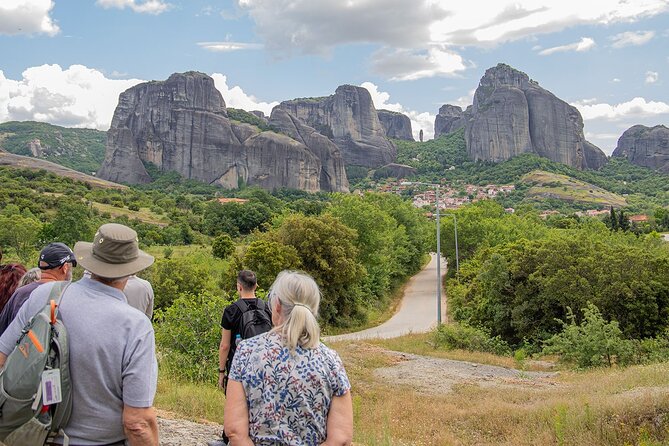 Athens: Meteora Monasteries, Caves & Coastal Stopovers with Lunch - Hermit caves of Badovas, the quieter side of Meteora