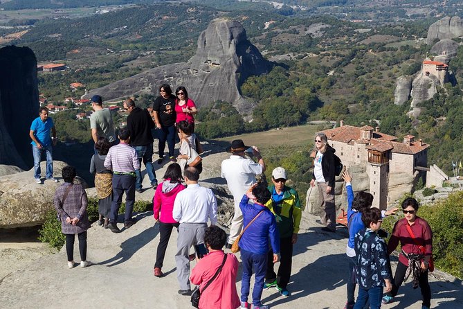 Athens: Meteora Monasteries, Hermit Caves Tour with Pickup - Road Trip Stops to Kalambaka: Breakfast by the Sea and Breathing Space