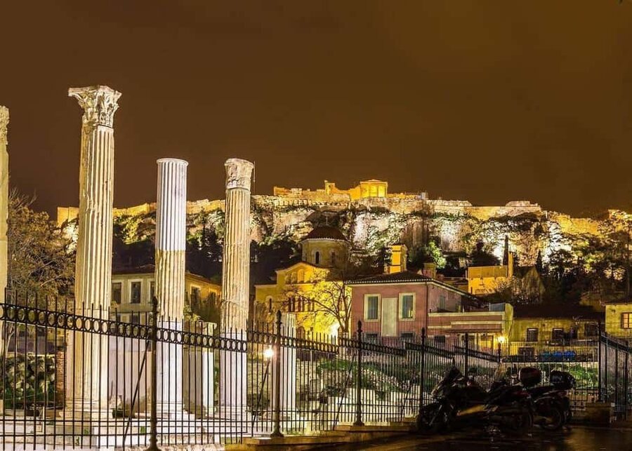 Athens: Night Walking Tour with Local Guide - Psyri streets at night: where the guide’s bar tips become your plan