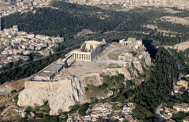 Athens: Private 4-Hour Tour with Acropolis and Old Town - Propylaea to Parthenon, where the Acropolis starts making sense