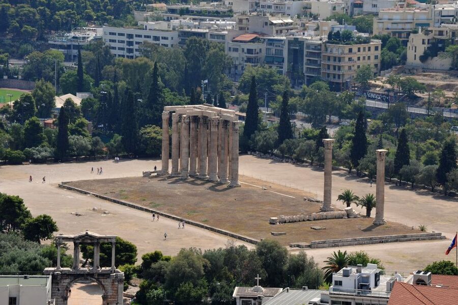 Athens: Private Guided Skip-the-Line Tour of the Acropolis - Archaeologist guides: what you gain from a serious professional