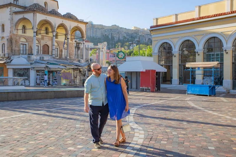 Athens: Professional Photoshoot - Standard package: Monastiraki square and the Parthenon view