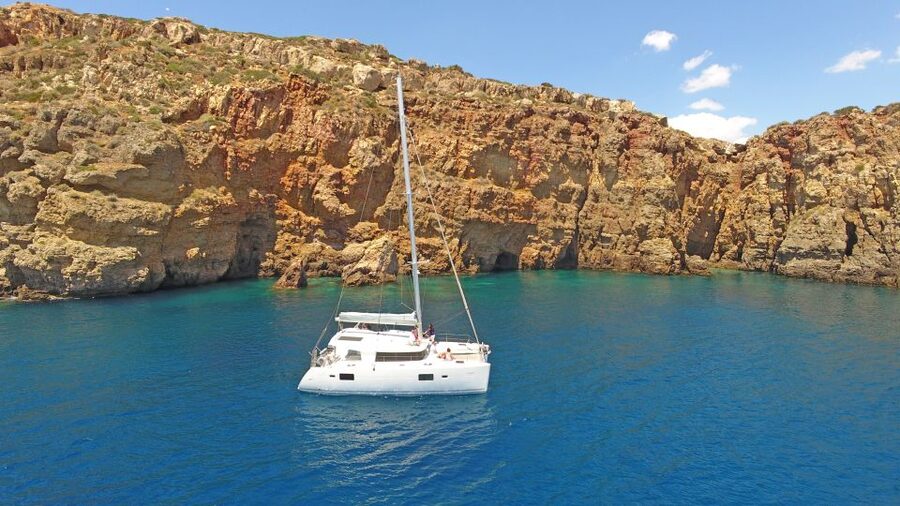 Athens: Riviera Catamaran Cruise with Meal and Drinks - Sailing back toward Alimos Marina: relaxing return and a slower pace