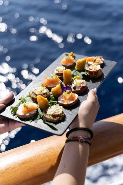 Athens: Saronic Islands Cruise with VIP Area Seating & Lunch - Ship Comfort and Onboard Spaces: More Than Just a Seat