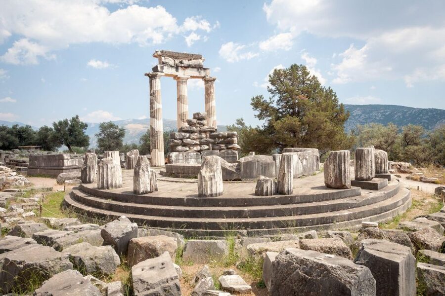 Athens: Small-Group Day Trip Tour to Delphi - Why Delphi works so well as a guided day trip from Athens