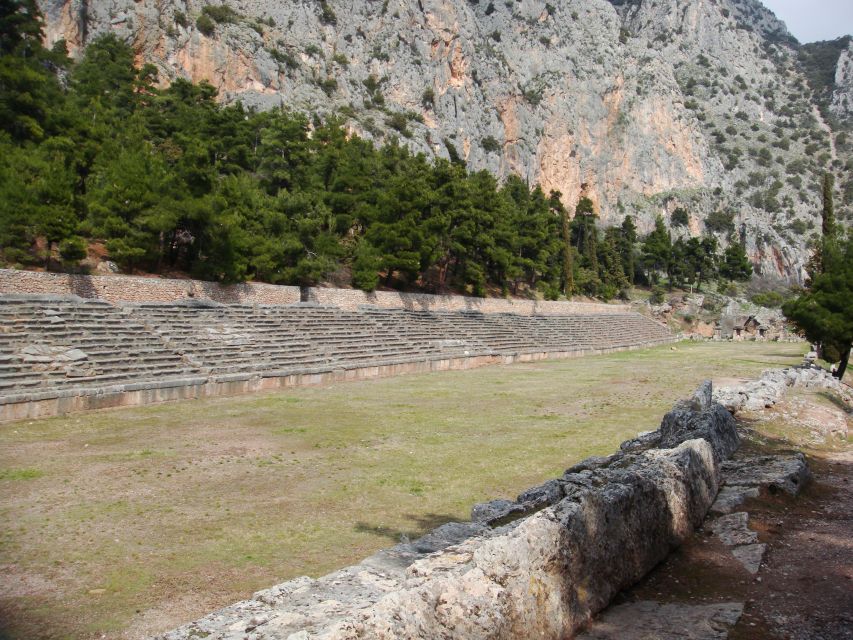 Athens: Small-Group Day Trip Tour to Delphi - Getting there: early pickup, Beotia roads, and how to stay comfortable