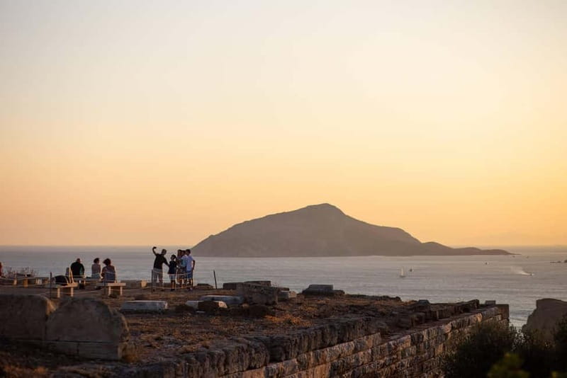 Athens: Sunset Tour to Cape Sounion & the Temple of Poseidon - Cape Sounion sunset: photo time, wind time, and why timing matters
