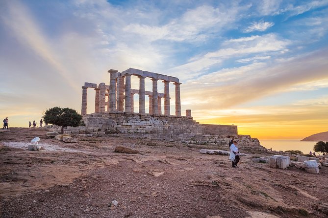 Athens Super Saver: City Sightseeing Tour plus Half-Day Cape Sounion Trip - New Acropolis Museum: The Hour That Turns Ruins Into Real Stories