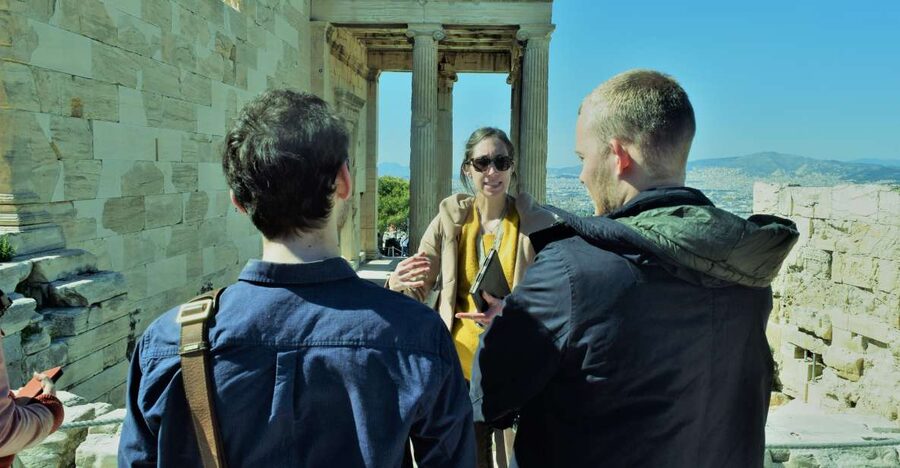 Athens: The Acropolis Guided Walking Tour in German - Accessibility reality check: not recommended for limited mobility