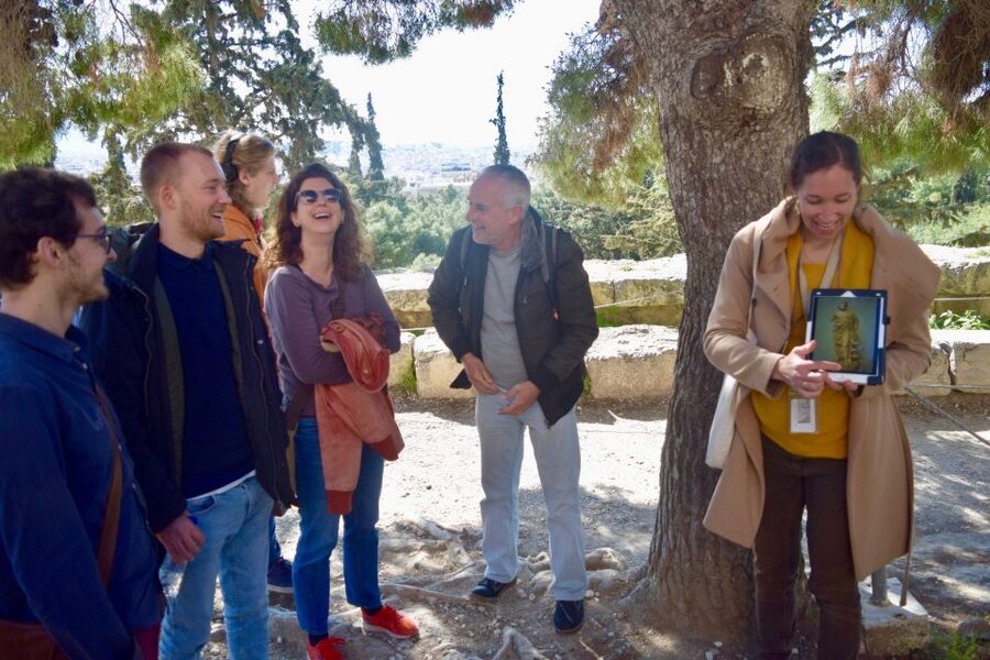 Athens: The Acropolis Guided Walking Tour in German - What the guide adds in German, and why it shows