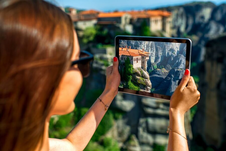Athens to Meteora: Monasteries & Hidden Caves Bus Tour - Key highlights worth your attention