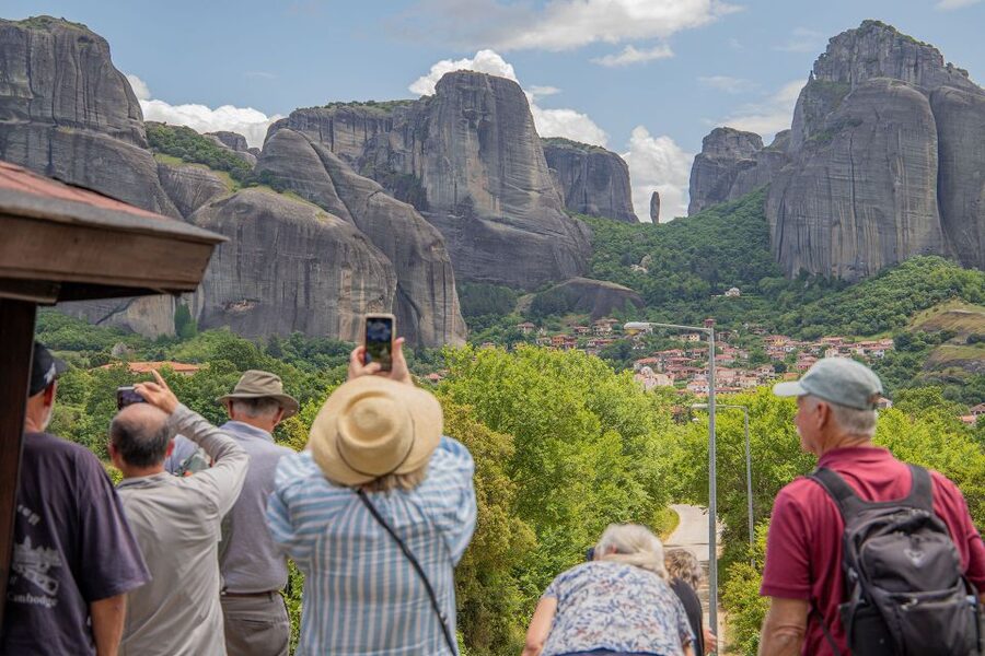 Athens to Meteora: Monasteries & Hidden Caves Bus Tour - Small-group vibe: how the guide and driver affect your day