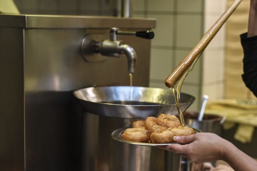 Athens: Ultimate Food Walking Tour with 15 Tastings - The real value of $93 for 15 tastings, plus lunch and sweets