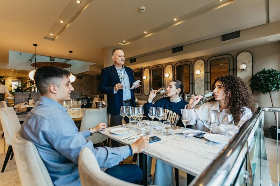 Athens: Wine Tasting with a Sommelier under the Acropolis - Why Wine Tasting Under the Acropolis Feels Different