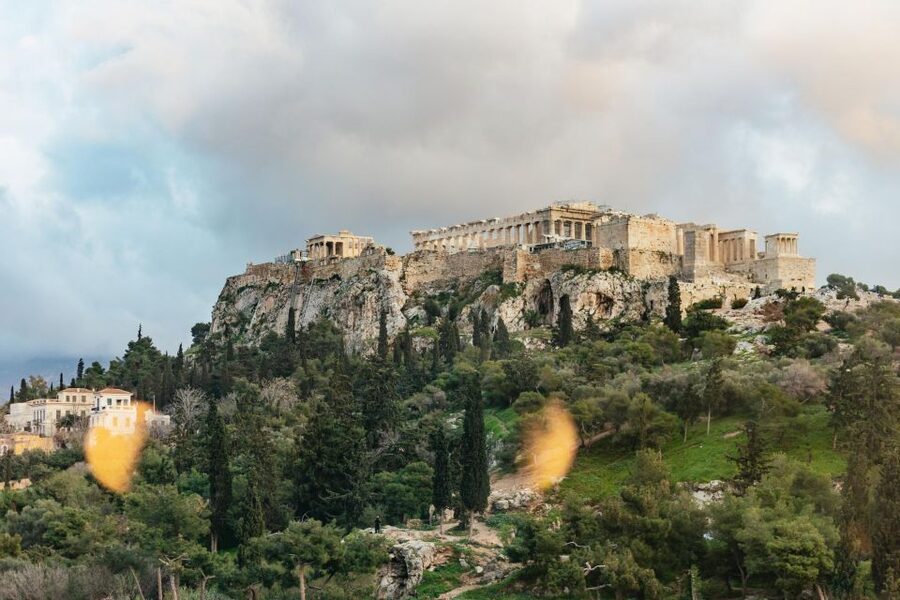 Athens: Wine Tasting with a Sommelier under the Acropolis - Greek Tapas Pairings: Cheese, Bread, Olive Oil, and the Logic Behind It