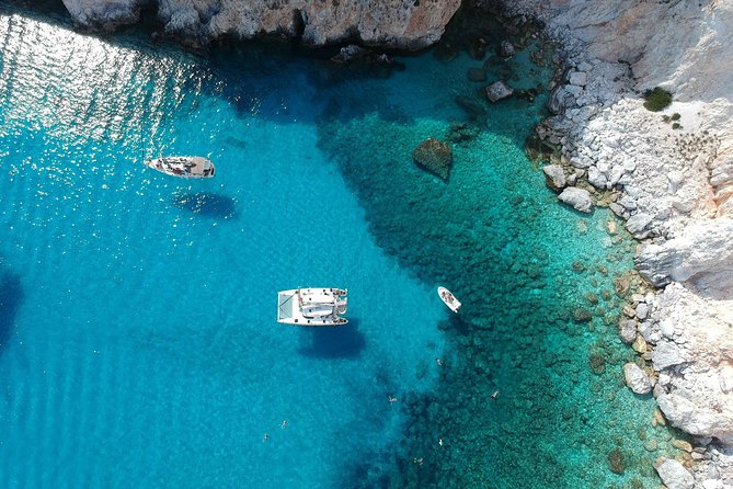 Best of Milos and Poliegos Catamaran snorkelling Cruise with BBQ - Getting Oriented: Meet at Adamantas, then Cruise Into the Day