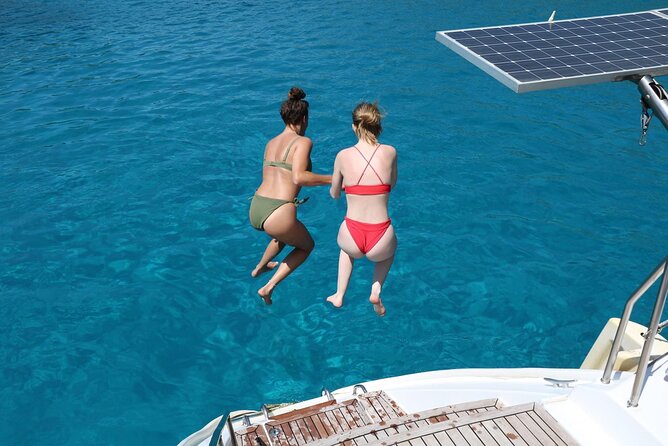 Catamaran Cruises Rhodes - 6 Hours Day Cruise ALL INCLUSIVE - Mandraki Port Start, Simple and Straightforward